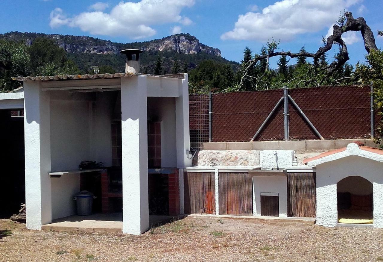Гостевой дом Ca L'Eli Different Experience Hutt 12157 Mont-roig del Camp Экстерьер фото