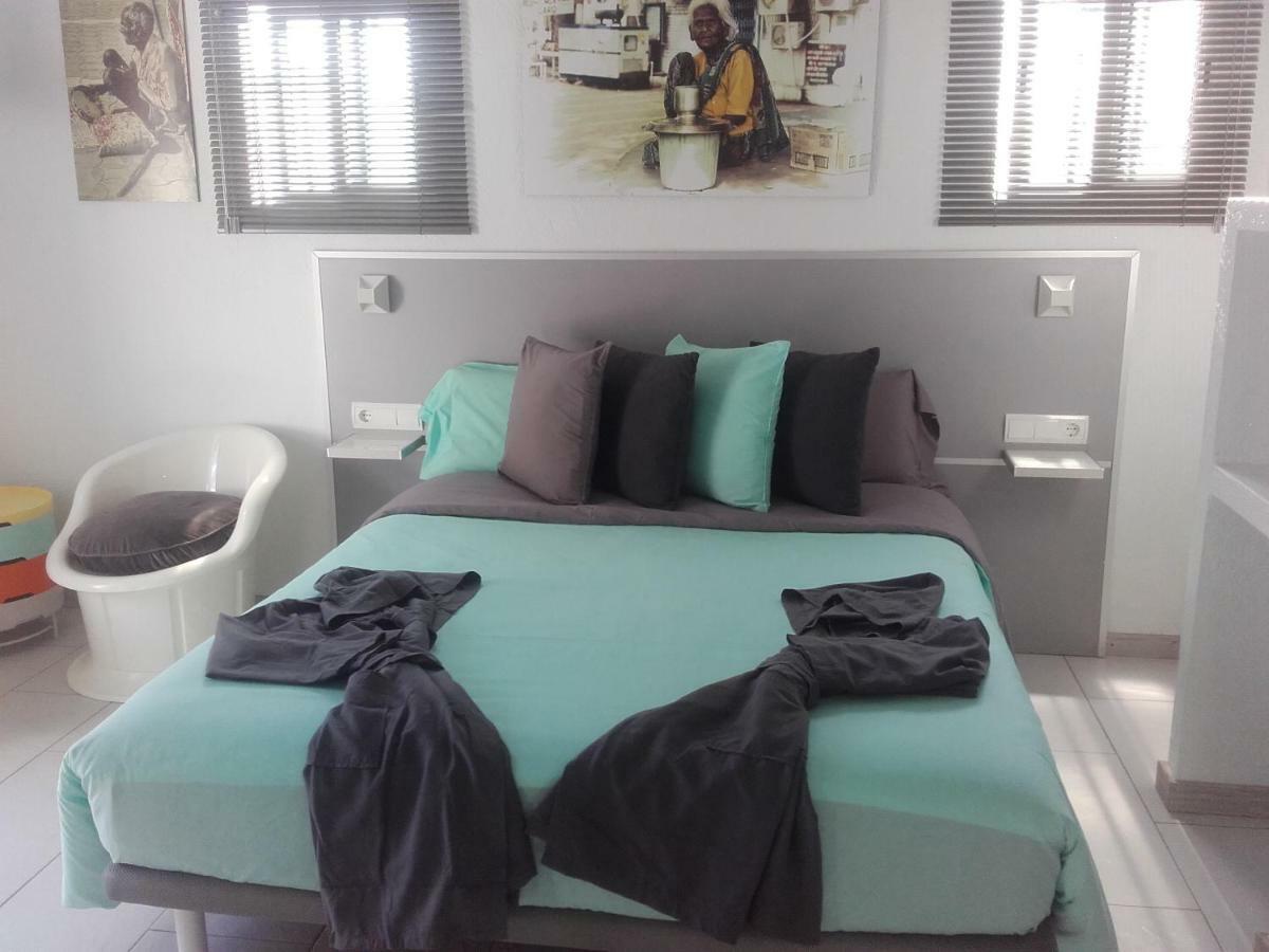 Гостевой дом Ca L'Eli Different Experience Hutt 12157 Mont-roig del Camp Экстерьер фото